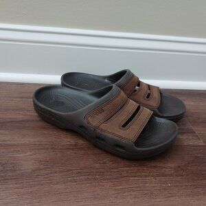 CROCS Men's Yukon Mesa Slides Brown Sandals Shoes size 9 Leather Upper